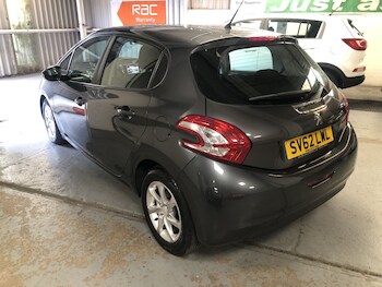 Used Peugeot 208 2012 for sale - 77003815: Photo