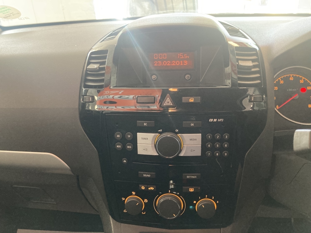 Used Vauxhall Zafira 2013 for sale - 78040615: Photo 8