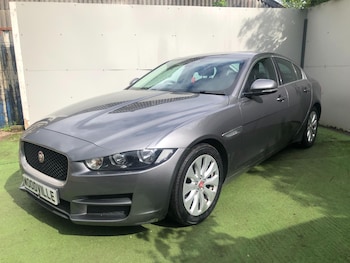 Used Jaguar XE 2017 for sale - 78850153: Photo
