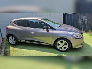Used Renault Clio 2015 for sale - 79232781: Photo