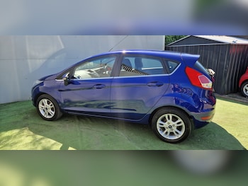Used Ford Fiesta 2016 for sale - 74605992: Photo
