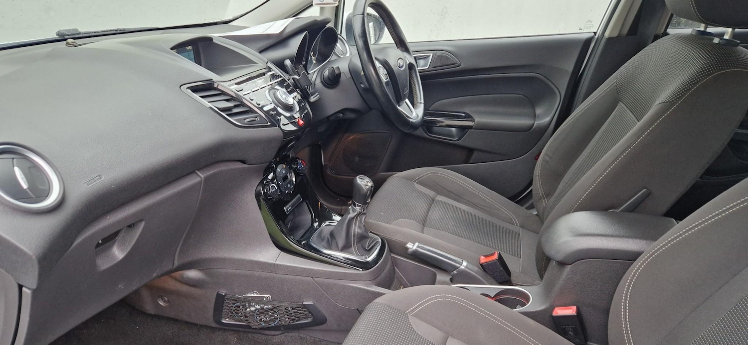 Used Ford Fiesta 2015 for sale - 73770931: Photo 15