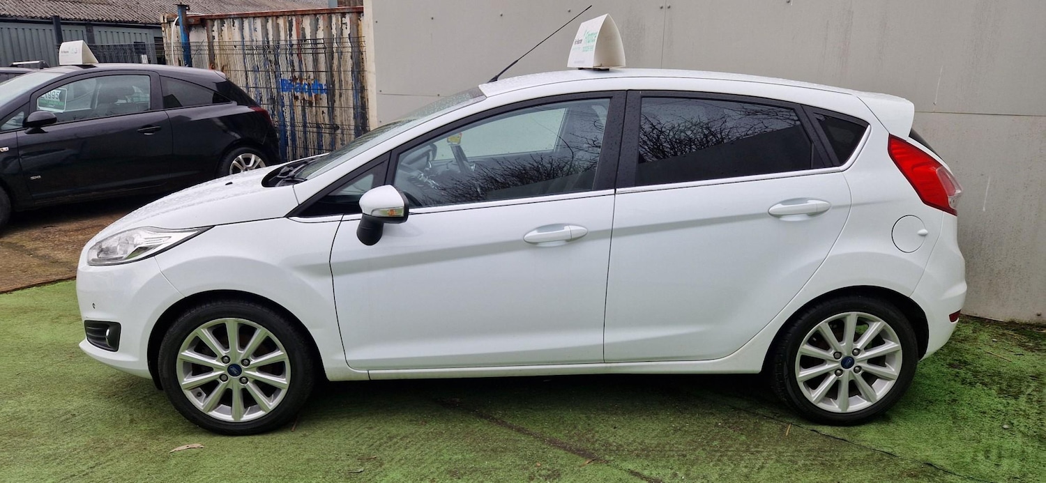 Used Ford Fiesta 2015 for sale - 73770931: Photo 7