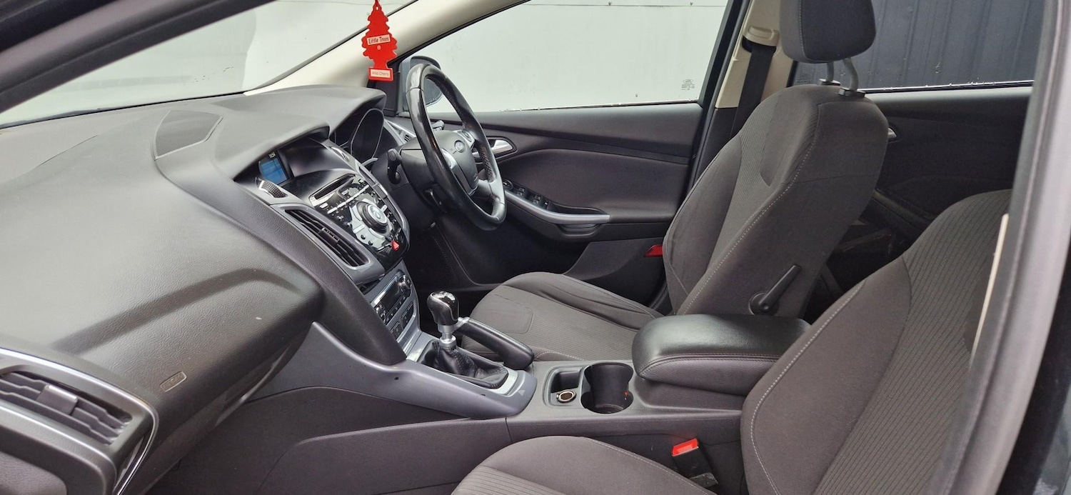 Used Ford Focus 2013 for sale - 76385330: Photo 13