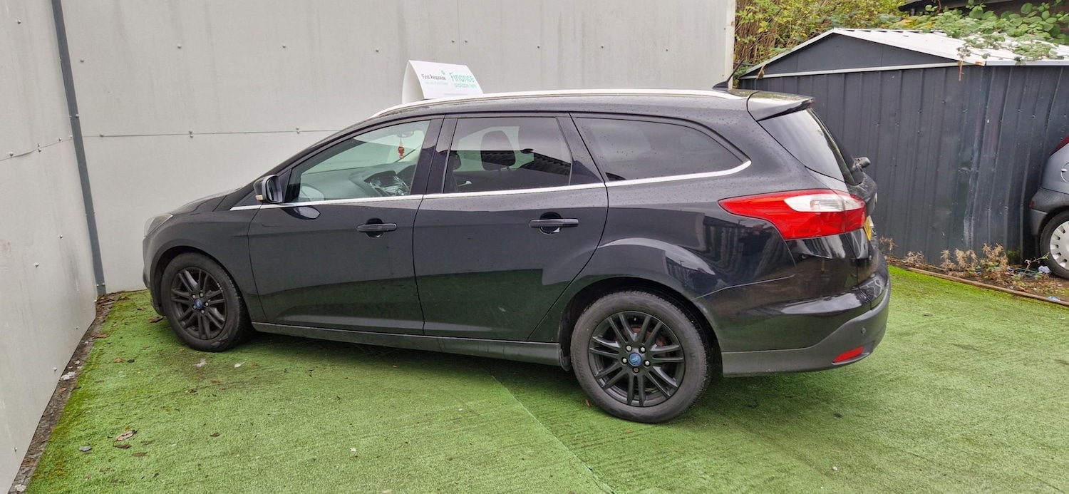 Used Ford Focus 2013 for sale - 76385330: Photo 5
