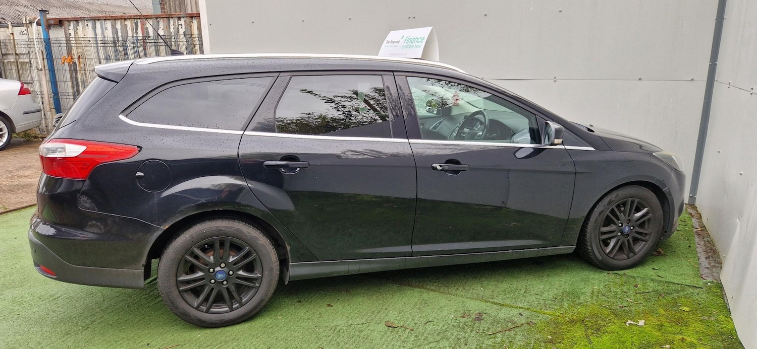 Used Ford Focus 2013 for sale - 76385330: Photo 6