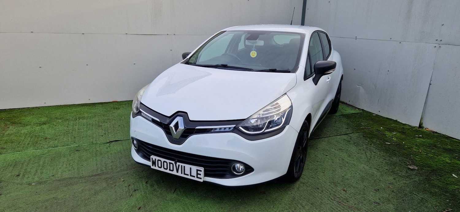 Used Renault Clio 2015 for sale - 76685495: Photo 1