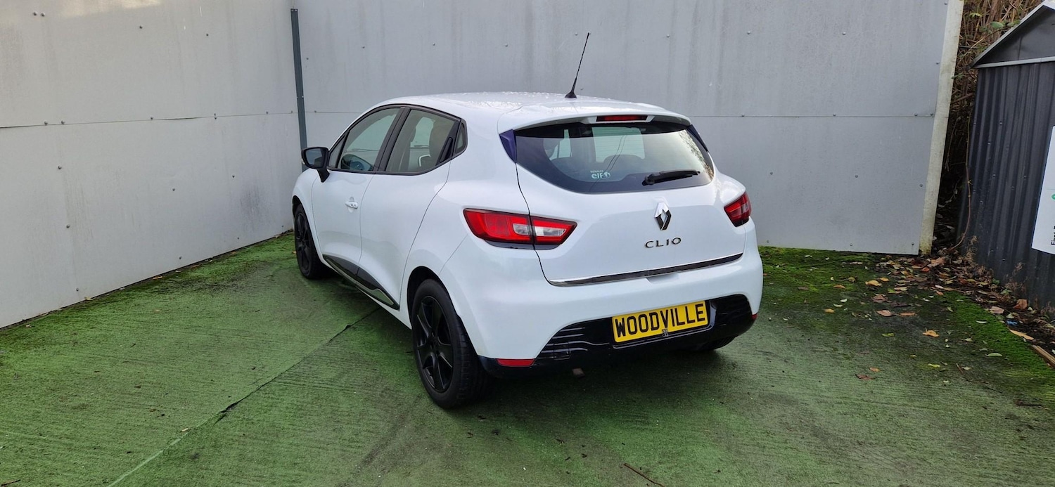 Used Renault Clio 2015 for sale - 76685495: Photo 10