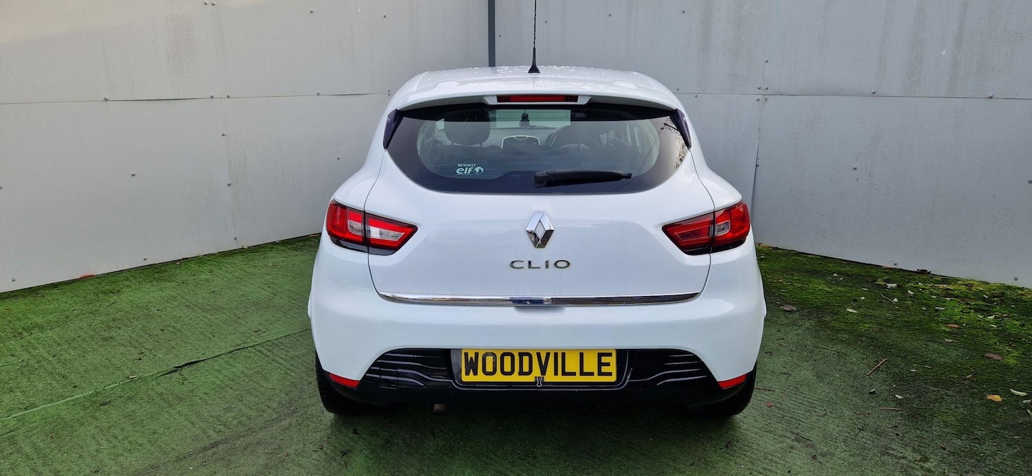 Used Renault Clio 2015 for sale - 76685495: Photo 9