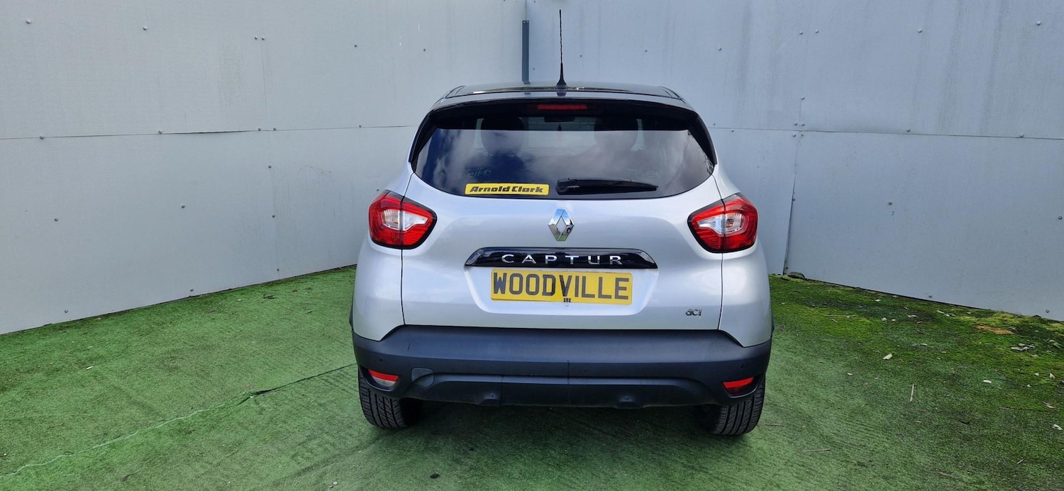 Used Renault Captur 2015 for sale - 76009032: Photo 10