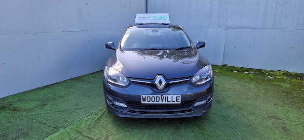 Used Renault Megane 2015 for sale - 76245039: Photo 2