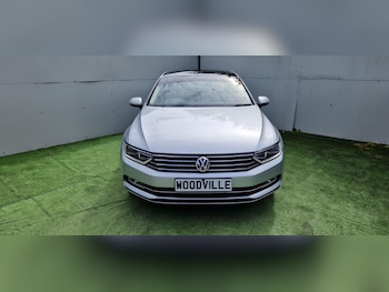 Used Volkswagen Passat 2017 for sale - 75653623: Photo