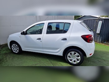Used Dacia Sandero 2018 for sale - 78255929: Photo