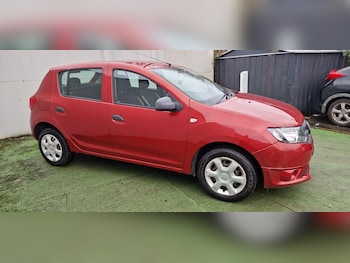 Used Dacia Sandero 2013 for sale - 77435883: Photo