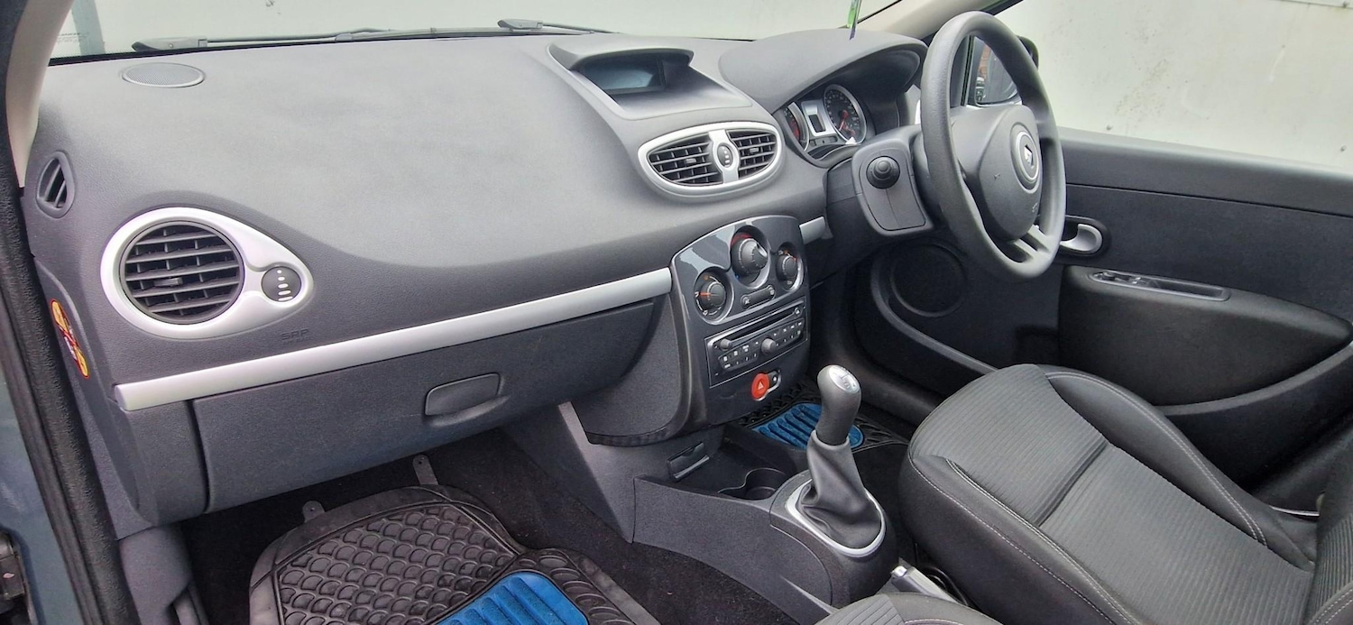 Used Renault Clio 2012 for sale - 77421211: Photo 12