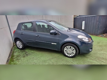 Used Renault Clio 2012 for sale - 77421211: Photo
