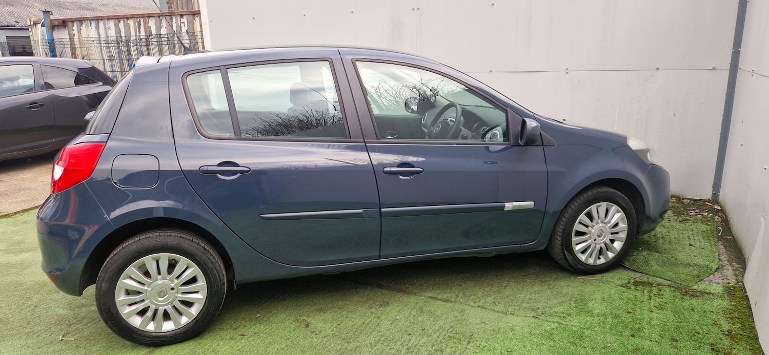 Used Renault Clio 2012 for sale - 77421211: Photo 5