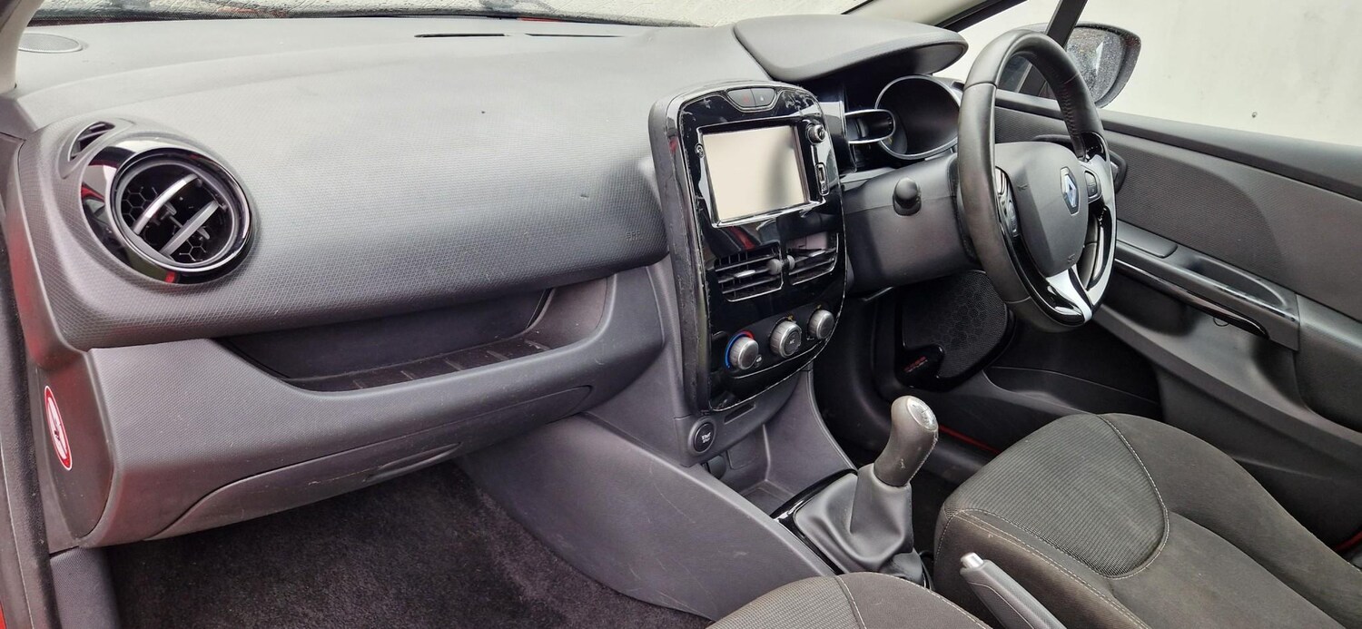 Used Renault Clio 2015 for sale - 77819999: Photo 14