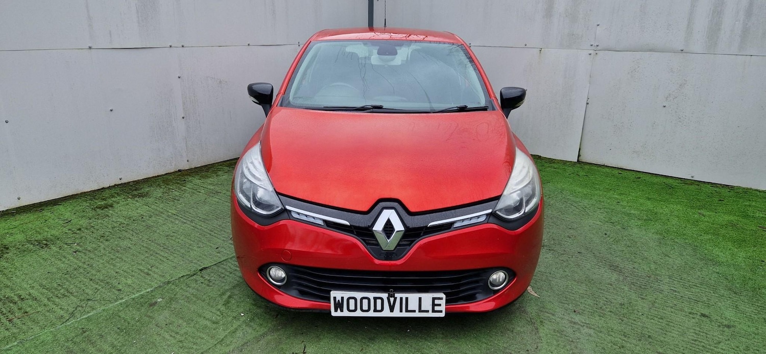 Used Renault Clio 2015 for sale - 77819999: Photo 2
