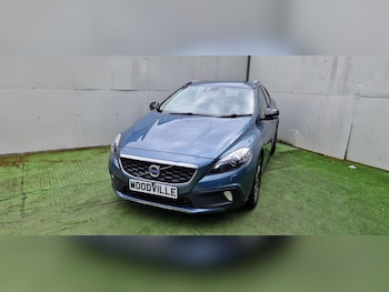 Used Volvo V40 2013 for sale - 78509088: Photo