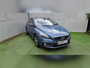 Used Volvo V40 2013 for sale - 78509088: Photo