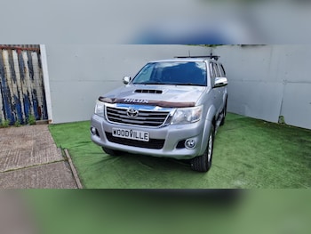 Used Toyota Hilux 2015 for sale - 75073144: Photo