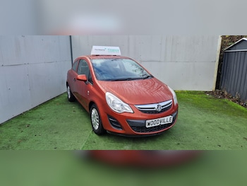 Used Vauxhall Corsa 2011 for sale - 76322634: Photo 3