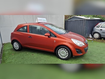 Used Vauxhall Corsa 2011 for sale - 76322634: Photo 4