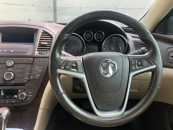 Used Vauxhall Insignia 2010 for sale - 74794634: Photo 11