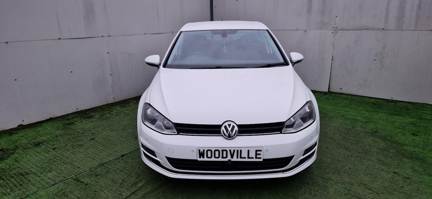 Used Volkswagen Golf 2014 for sale - 77275627: Photo 2