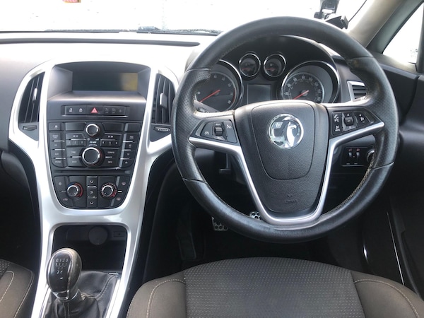 Used Vauxhall Astra 2012 for sale - 71416885: Photo 10