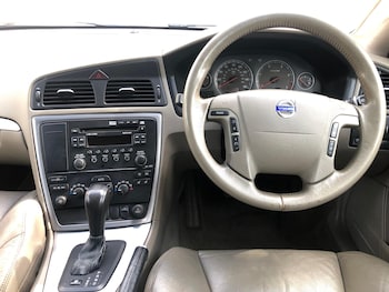 Used Volvo V70 2006 for sale - 79449358: Photo