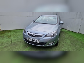 2012 (12) - Sri 5-Door