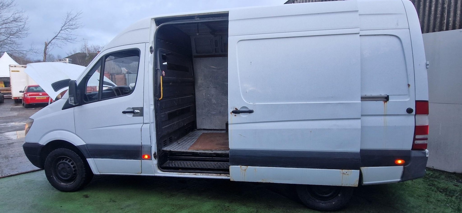 Used Mercedes-Benz Sprinter 2010 for sale - 77037074: Photo 8