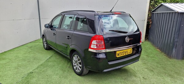 Used Vauxhall Zafira 2010 for sale - 72029665: Photo 9