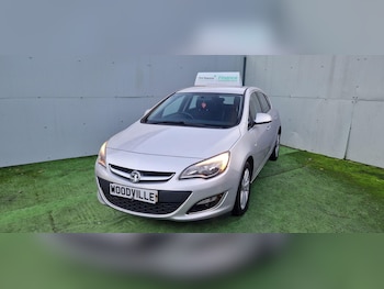 2014 (14) - 1.4i 16V SRi 5dr