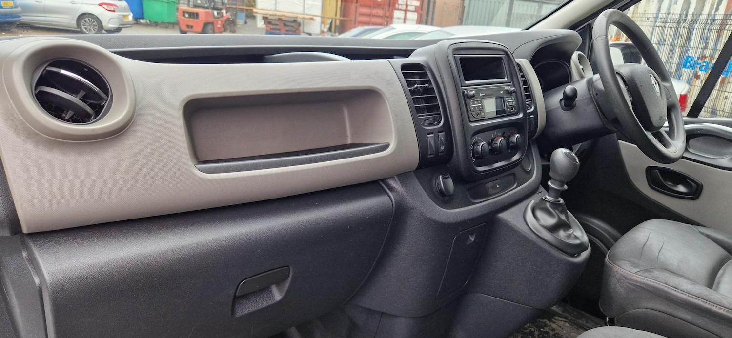 Used Renault Trafic 2017 for sale - 76453172: Photo 18