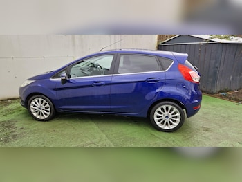 Used Ford Fiesta 2017 for sale - 77607910: Photo