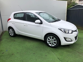 Used Hyundai i20 2013 for sale - 77976028: Photo