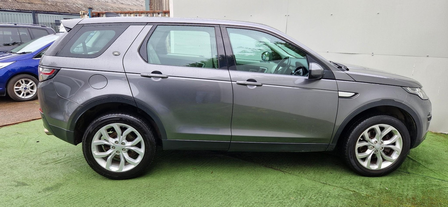 Used Land Rover Discovery Sport 2016 for sale - 77804940: Photo 5