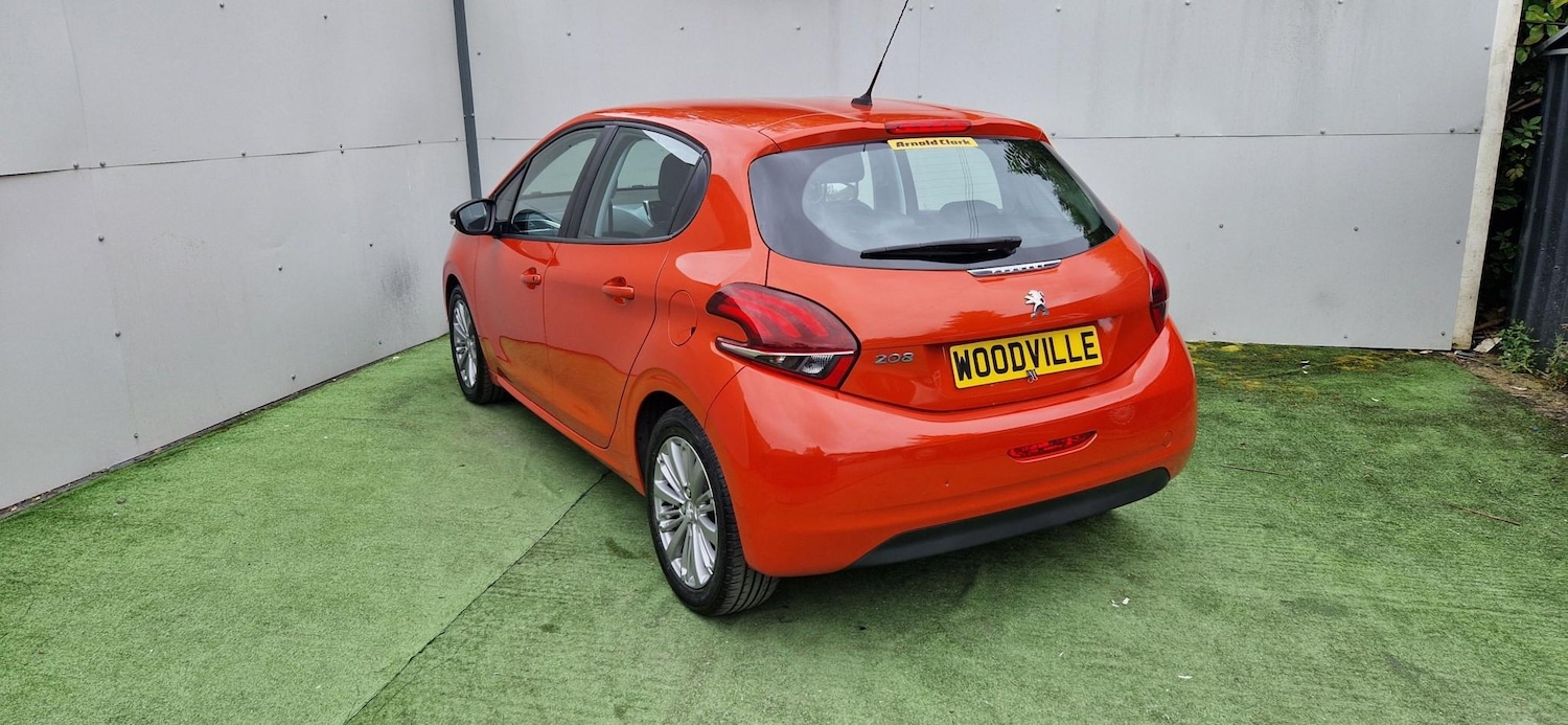 Used Peugeot 208 2015 for sale - 77301594: Photo 10