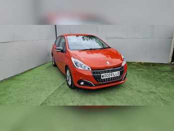 Used Peugeot 208 2015 for sale - 77301594: Photo