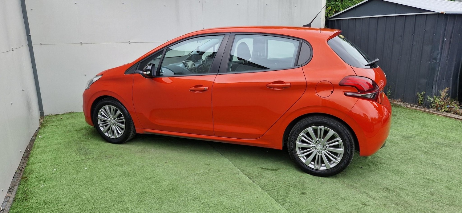 Used Peugeot 208 2015 for sale - 77301594: Photo 5