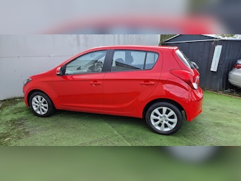 Used Hyundai i20 2014 for sale - 78015761: Photo