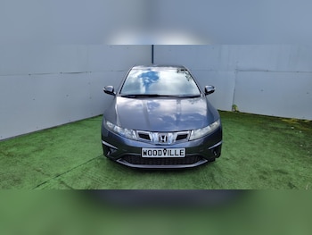 Used Honda Civic 2010 for sale - 75487247: Photo