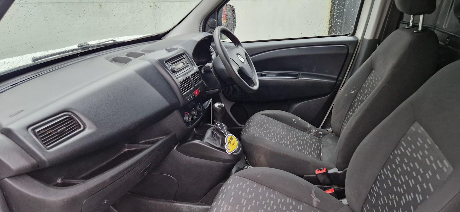 Used Vauxhall Combo 2016 for sale - 77275623: Photo 17