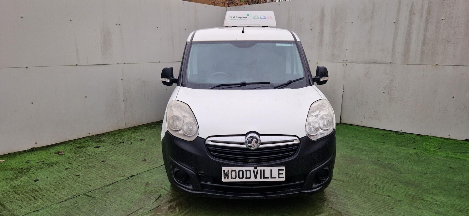 Used Vauxhall Combo 2016 for sale - 77275623: Photo 2