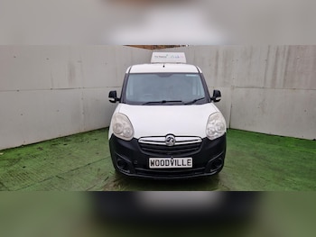 Used Vauxhall Combo 2016 for sale - 77275623: Photo