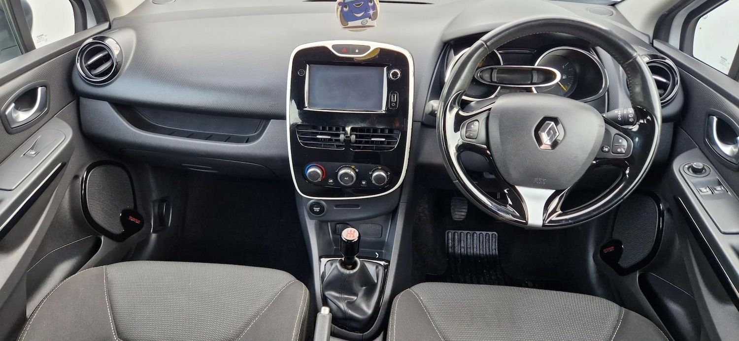 Used Renault Clio 2015 for sale - 76468845: Photo 12