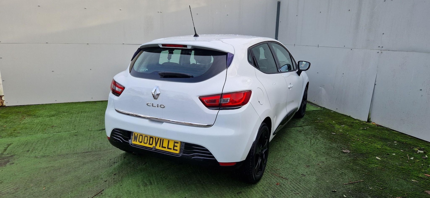 Used Renault Clio 2015 for sale - 76468845: Photo 8